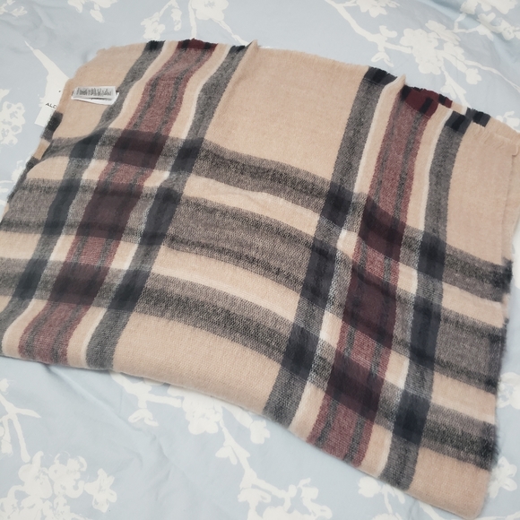 NWT Aldo Plaid Scarf - Picture 2 of 4